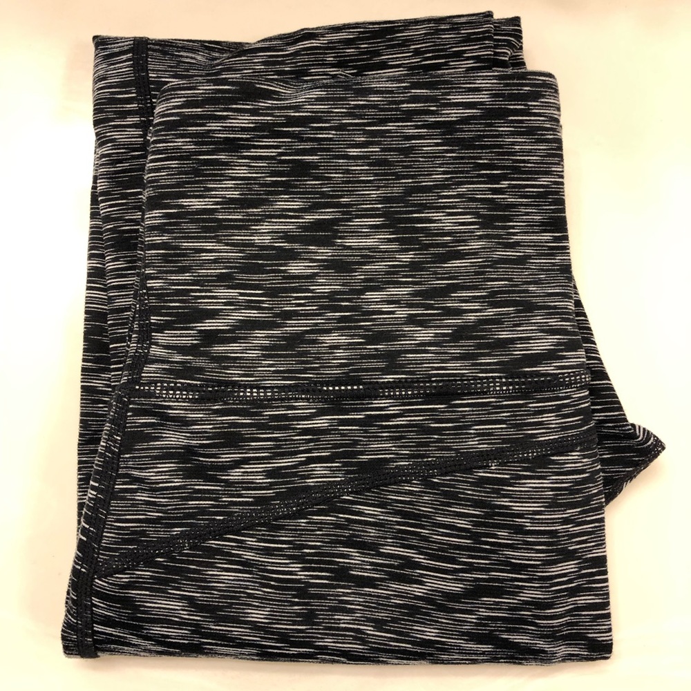 Like New! GAP gfast Leggings w/ Blackout Tech!